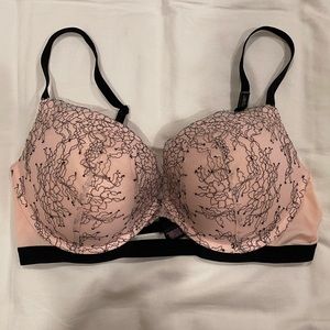 Victoria’s Secret Lacey Bra